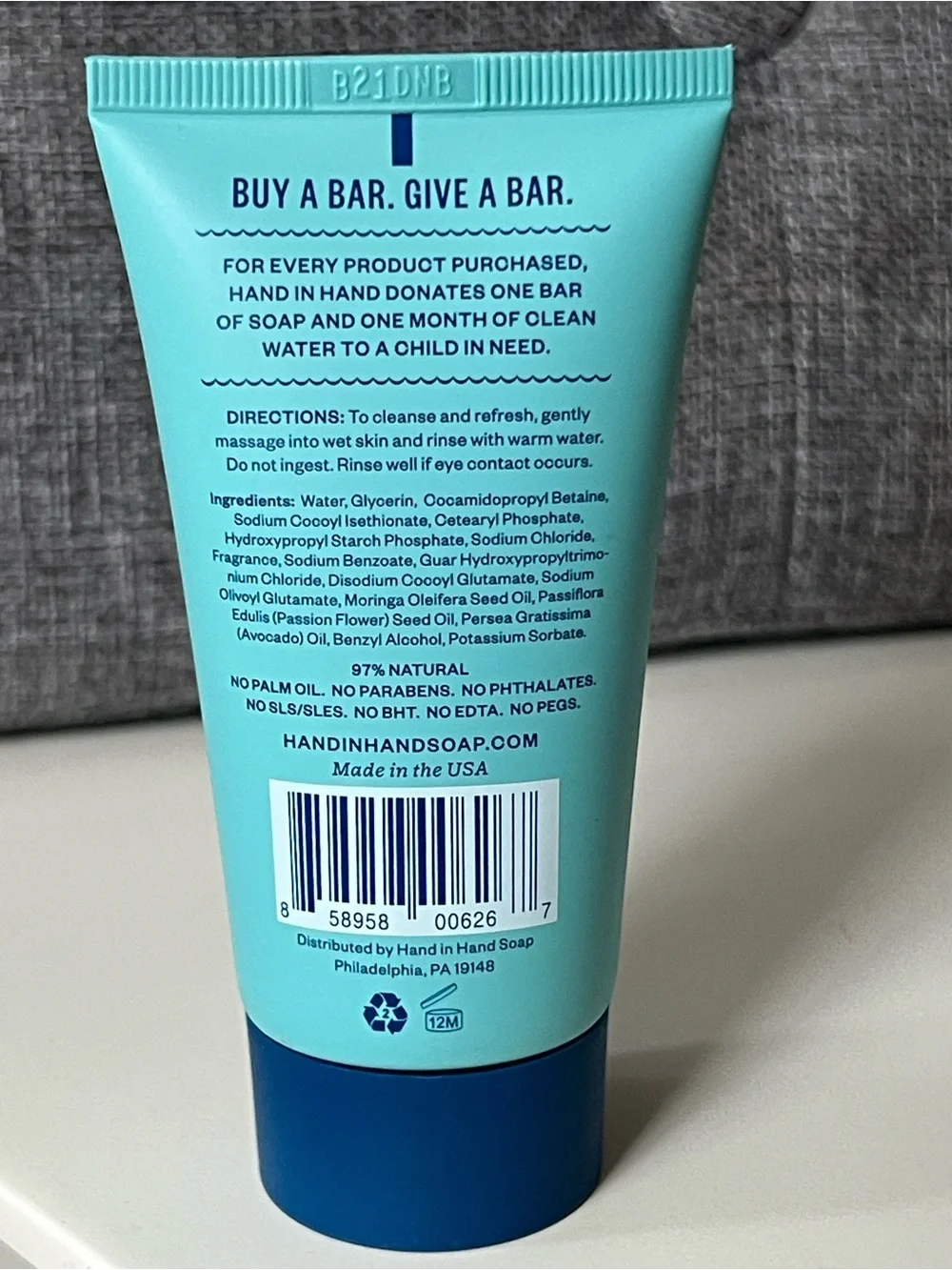 Hand in Hand Sea Salt Body Wash – Mint & Eucalyptus (Blue)